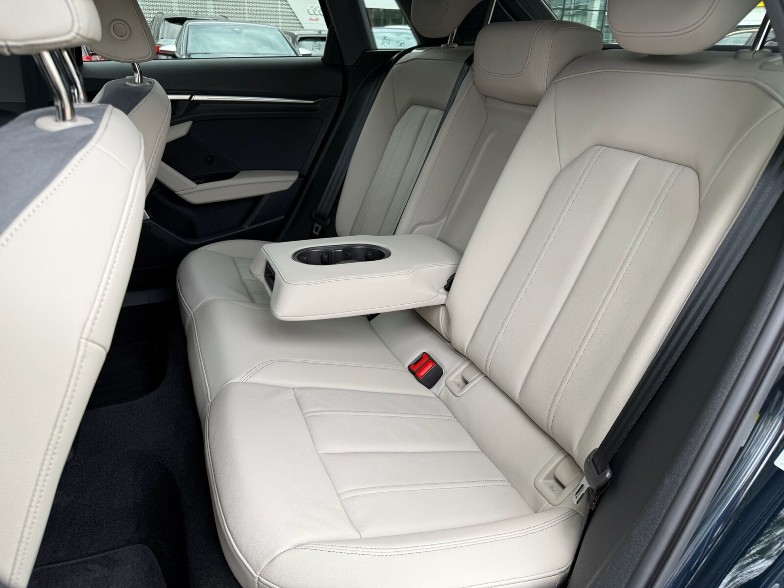Audi A3 Sportback - zdjęcie 22