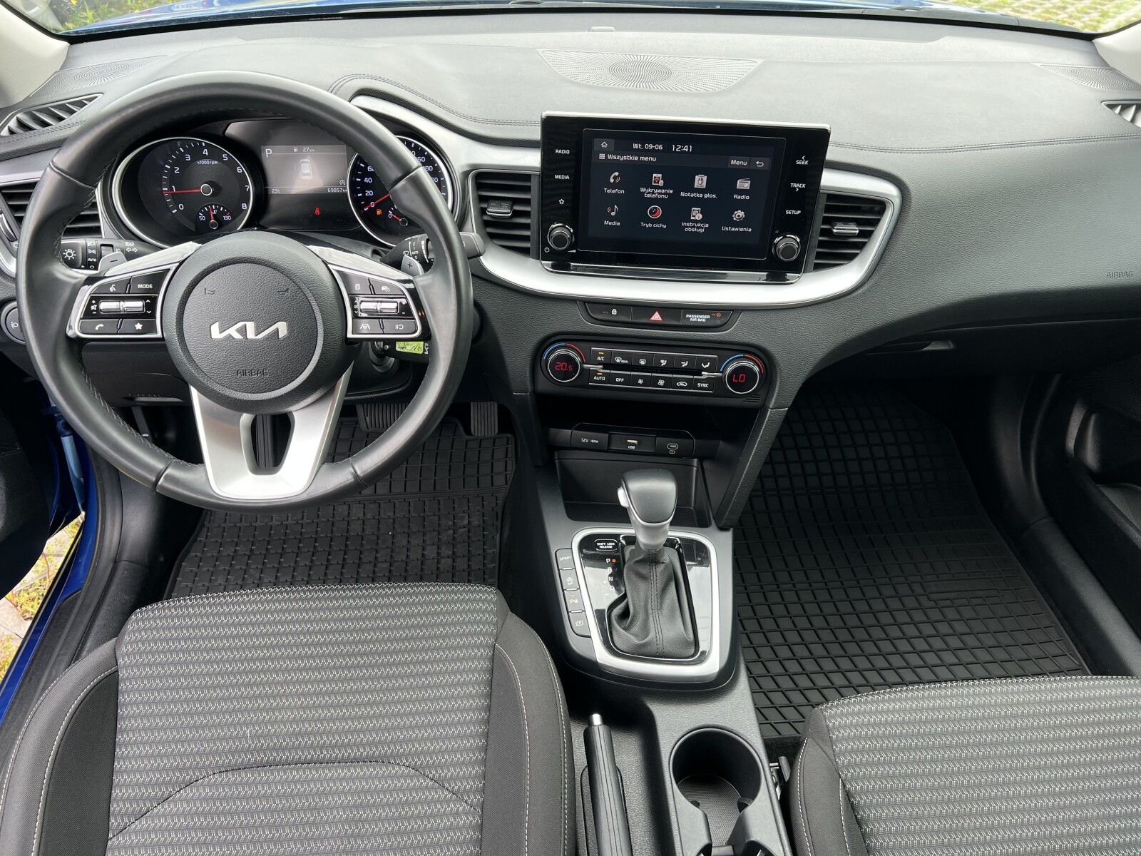 Kia Ceed - zdjęcie 9