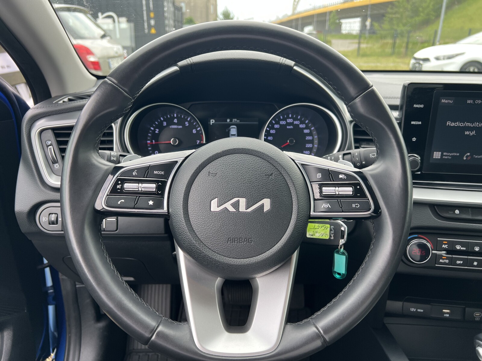 Kia Ceed - zdjęcie 17