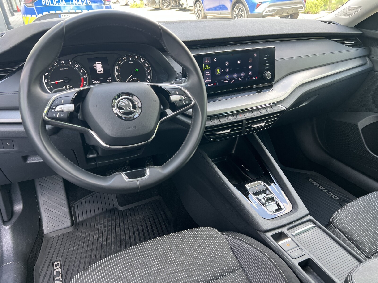Škoda Octavia Combi - zdjęcie 26