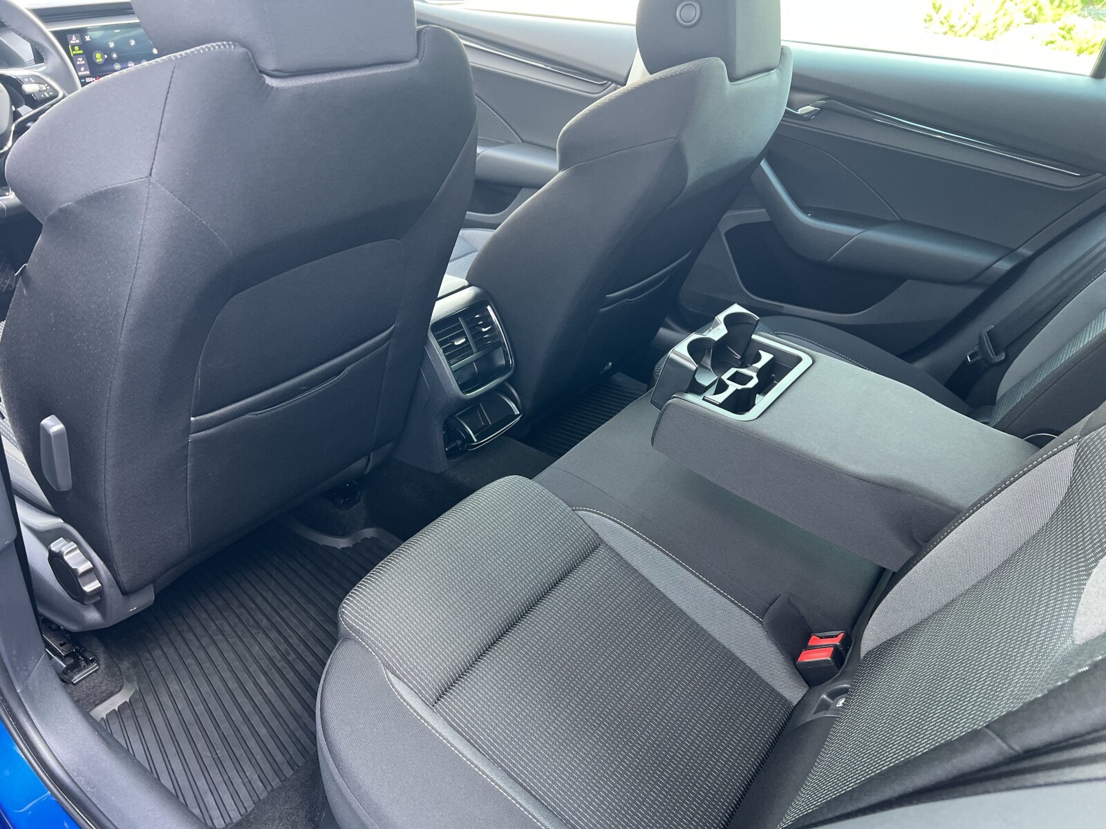 Škoda Octavia Combi - zdjęcie 25