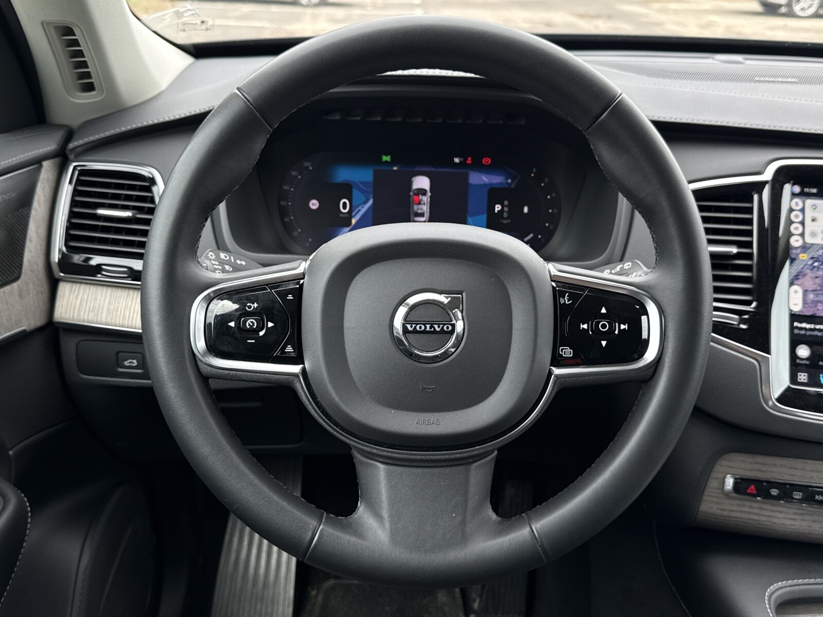 Volvo XC 90 - zdjęcie 17