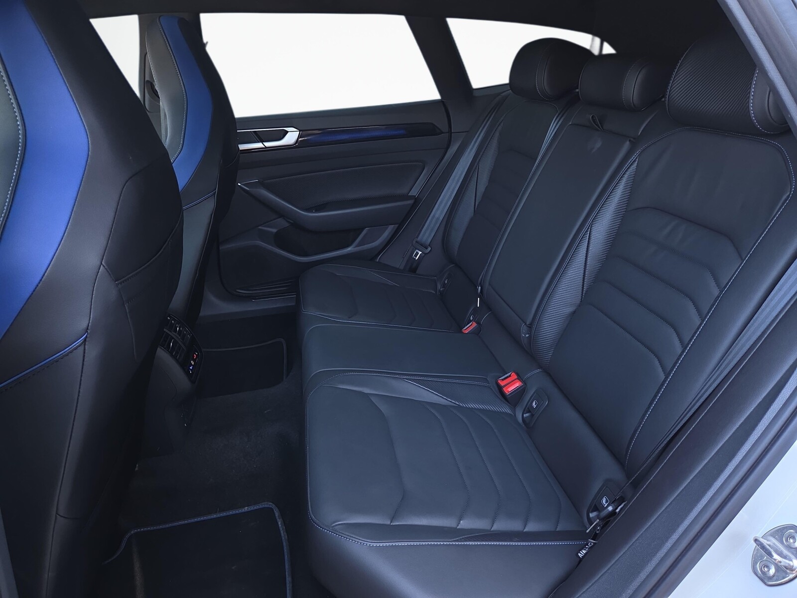 Volkswagen Arteon Shooting Brake - zdjęcie 12