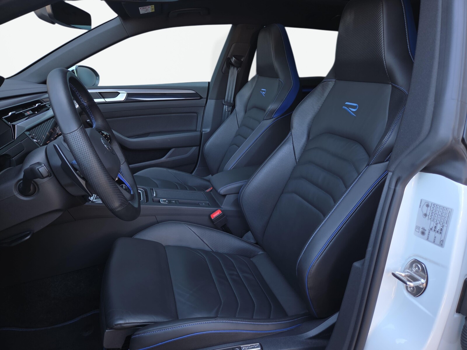 Volkswagen Arteon Shooting Brake - zdjęcie 11