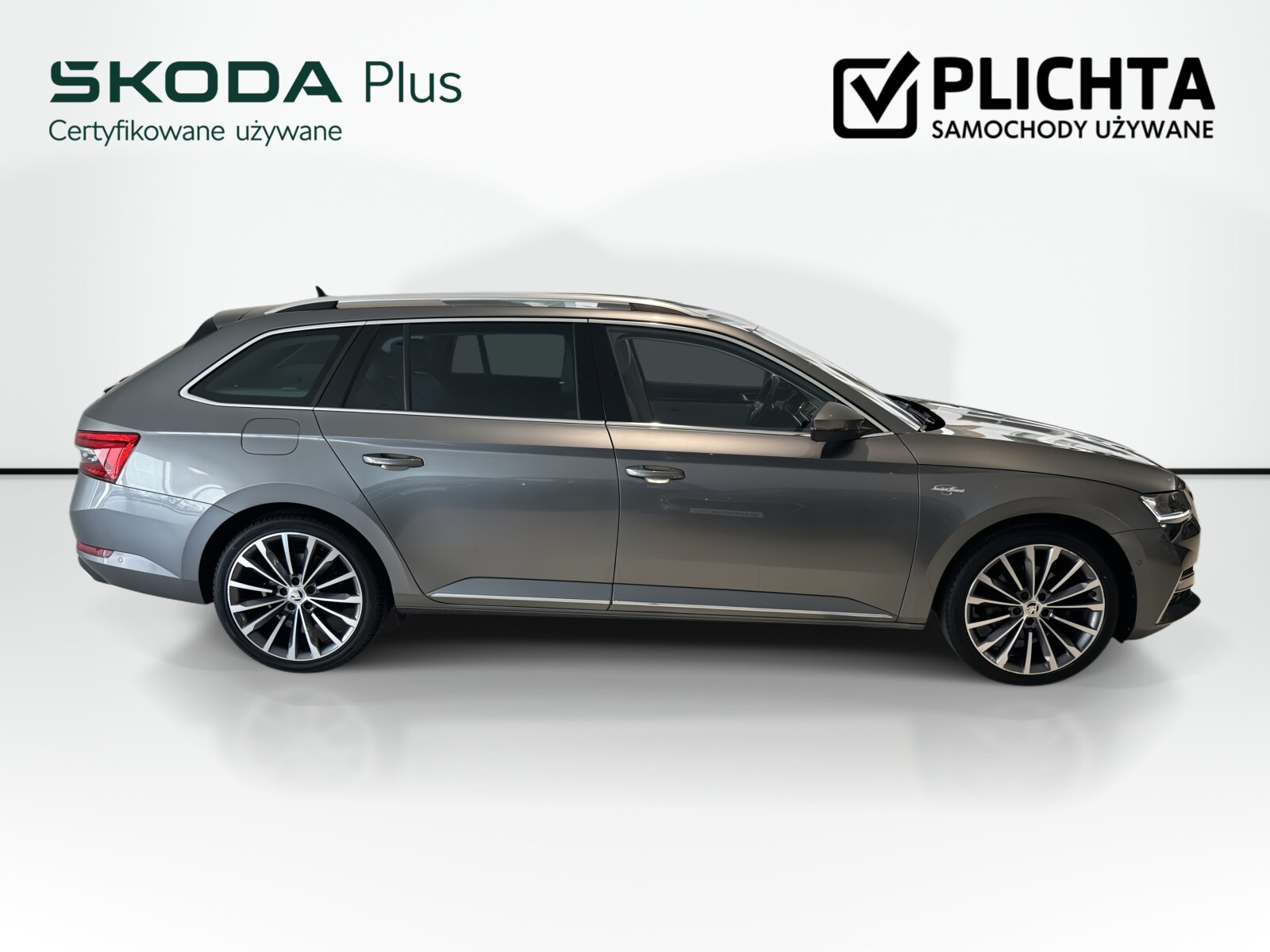 Škoda Superb Combi - zdjęcie 4