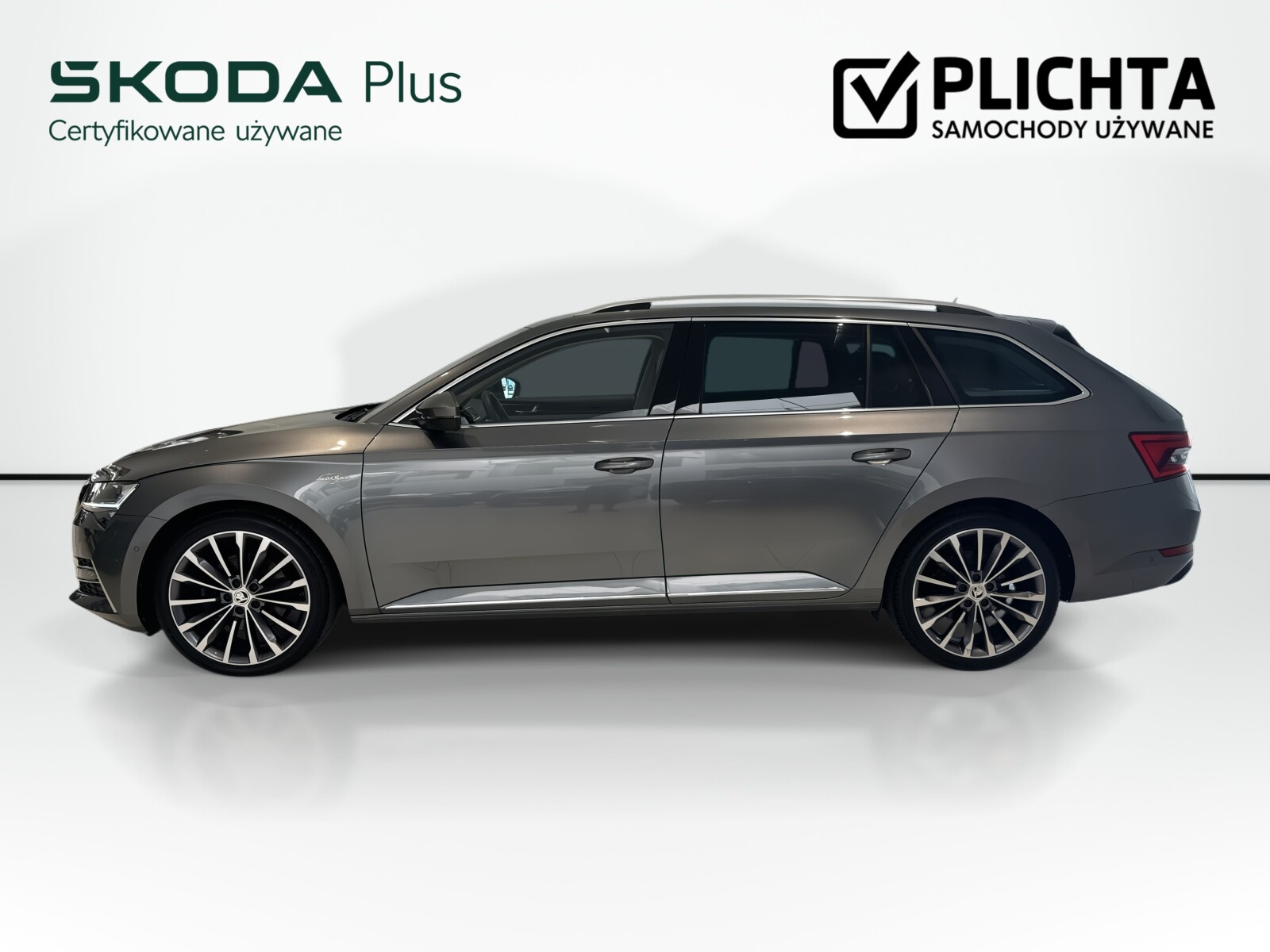 Škoda Superb Combi - zdjęcie 8