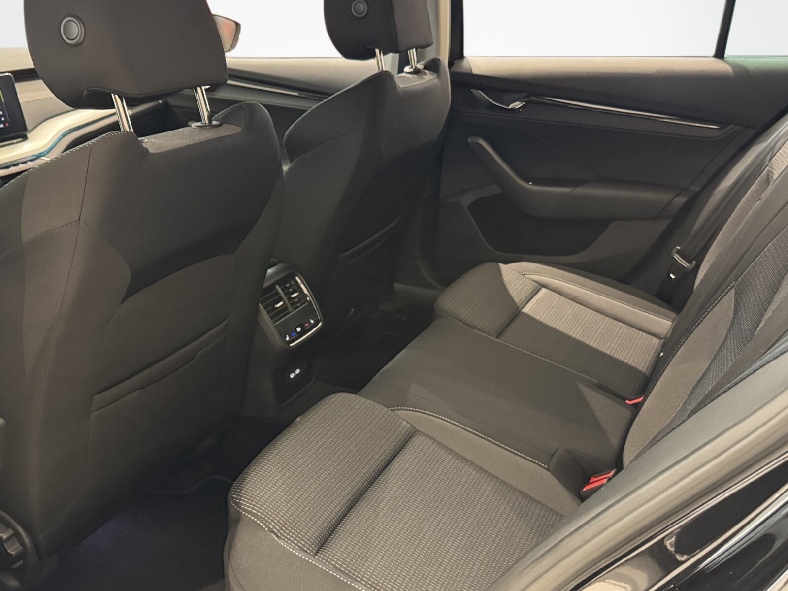 Škoda Octavia Combi - zdjęcie 13