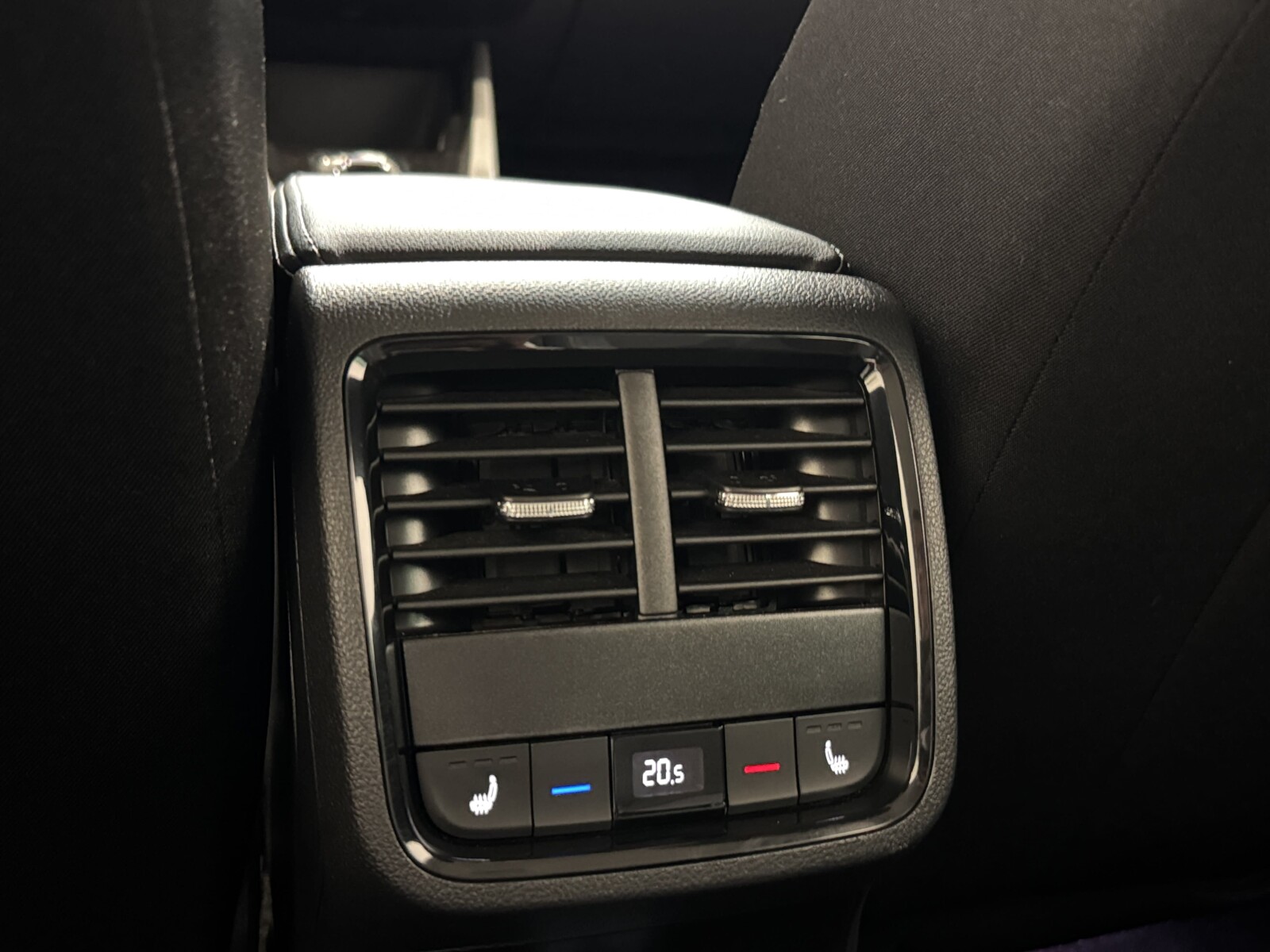 Škoda Octavia Combi - zdjęcie 15