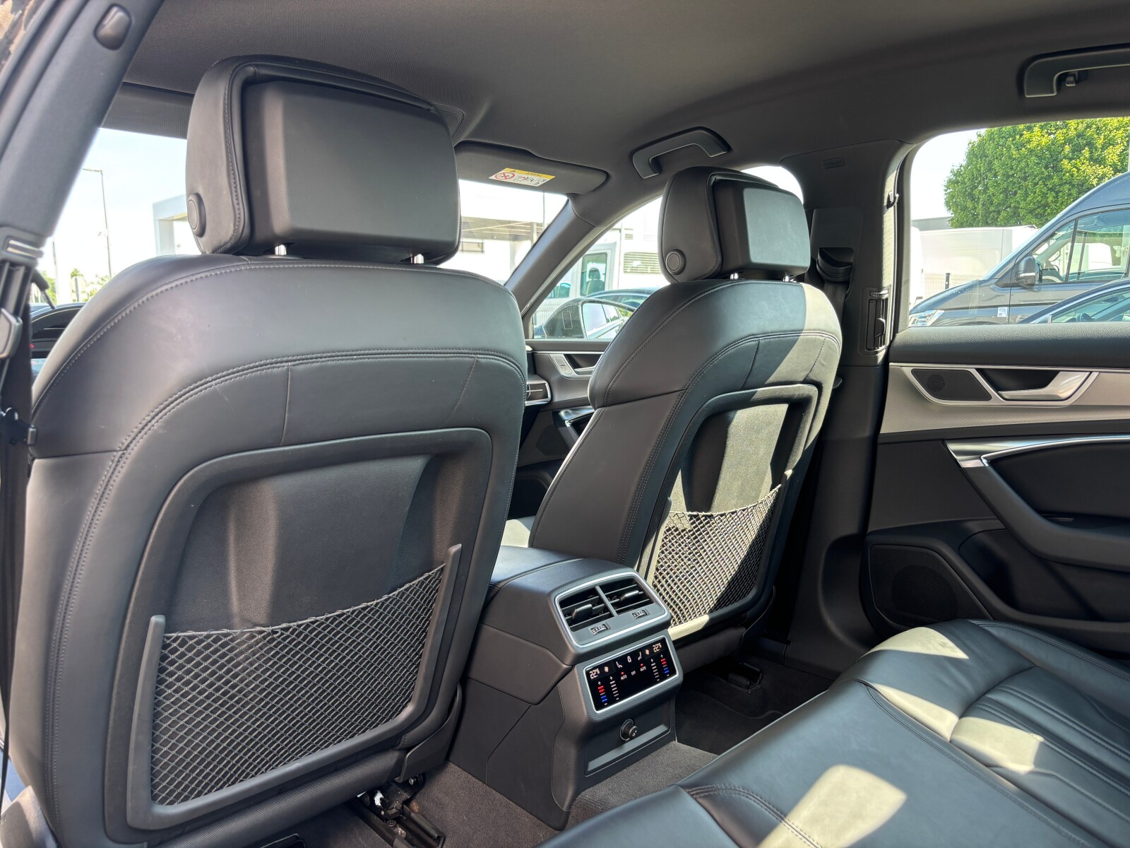 Audi A6 Limousine - zdjęcie 25