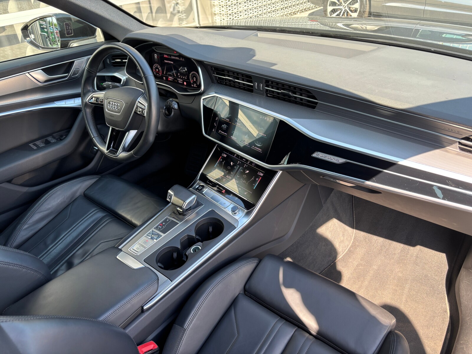 Audi A6 Avant - zdjęcie 21