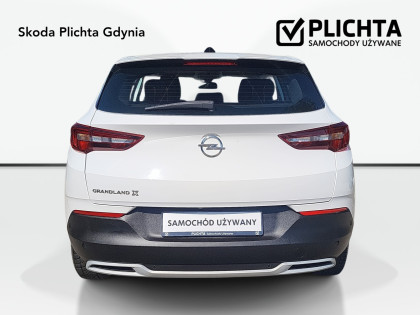1.6T 180KM AU; Grzana Szyba; Lampy LED: Kamera; Tempomat; Czujniki; FV