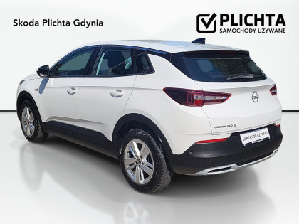 1.6T 180KM AU; Grzana Szyba; Lampy LED: Kamera; Tempomat; Czujniki; FV