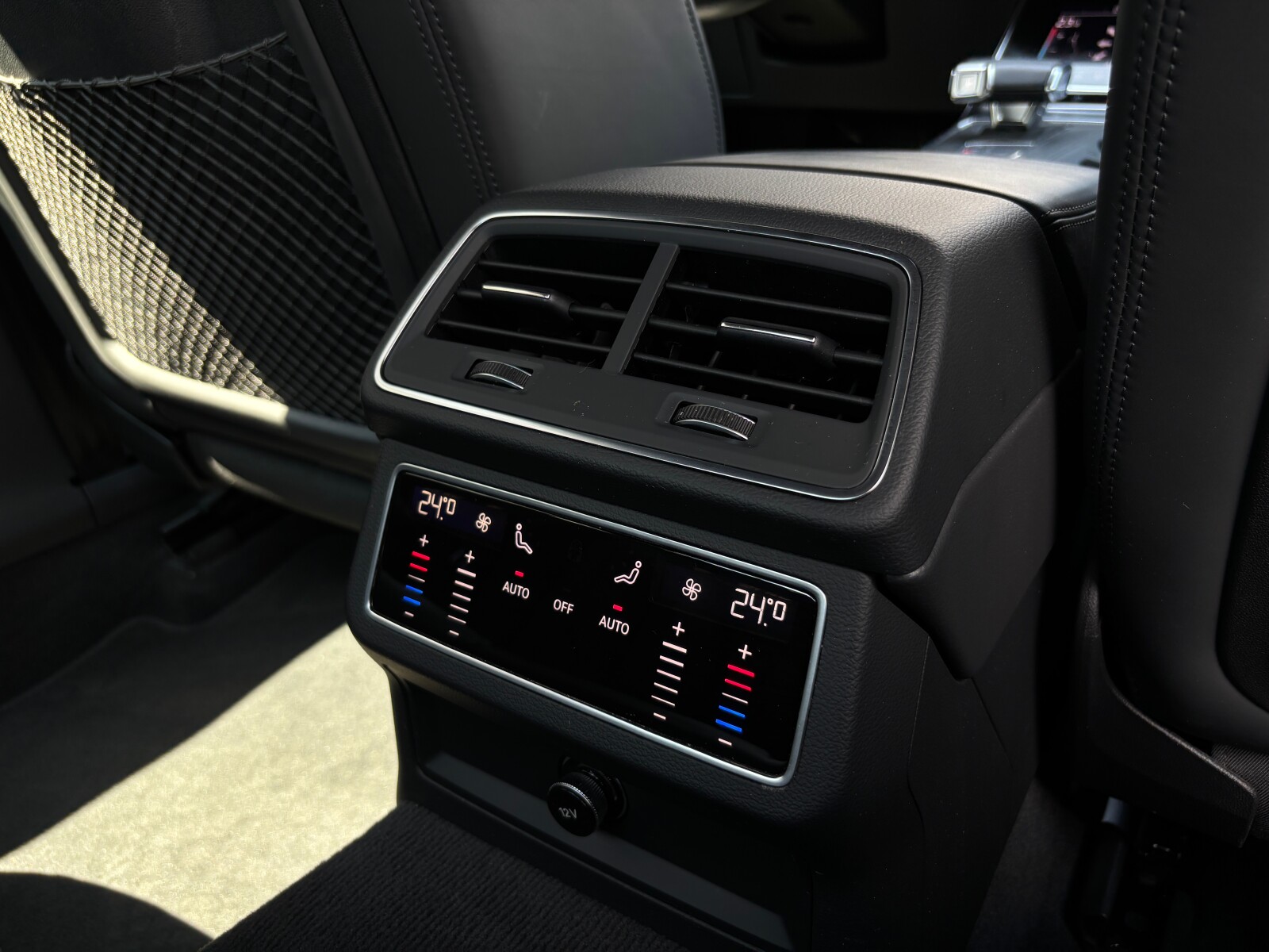 Audi A6 Limousine - zdjęcie 25