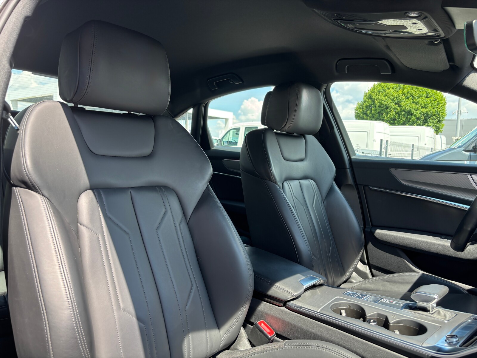 Audi A6 Limousine - zdjęcie 21