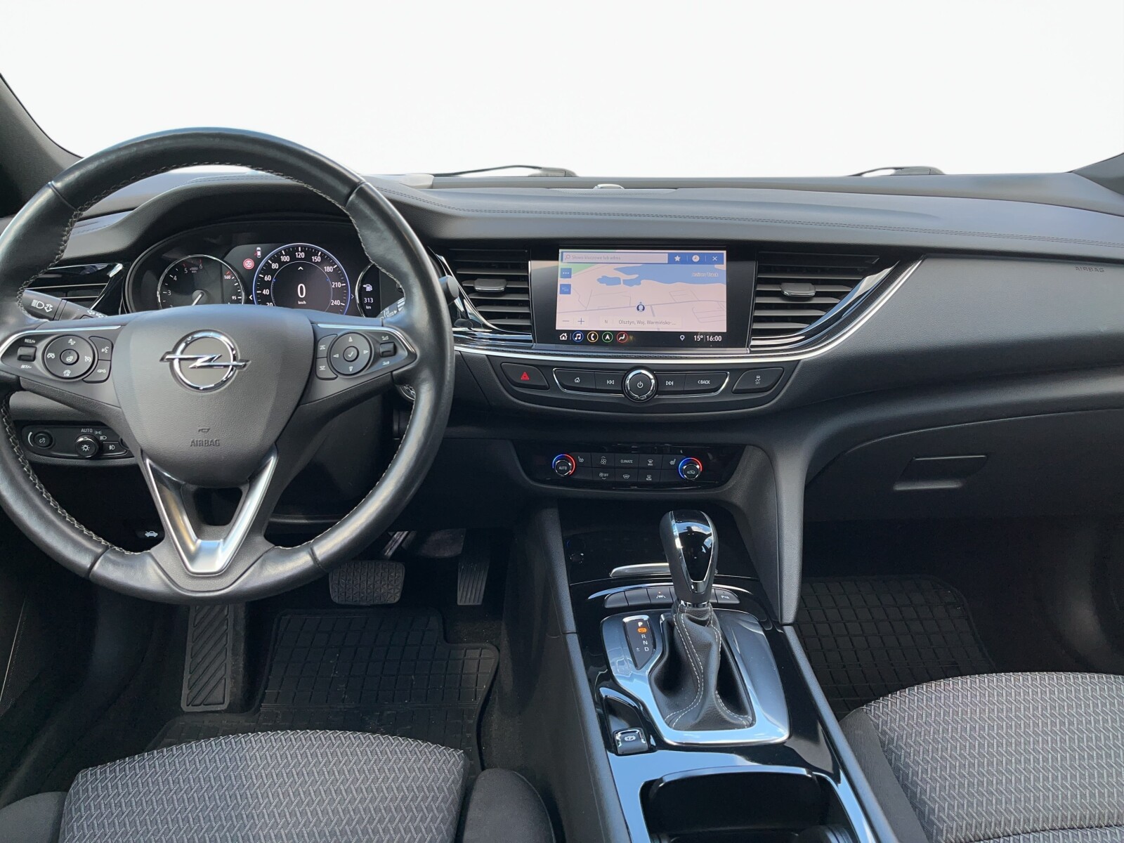 Opel Insignia - zdjęcie 16