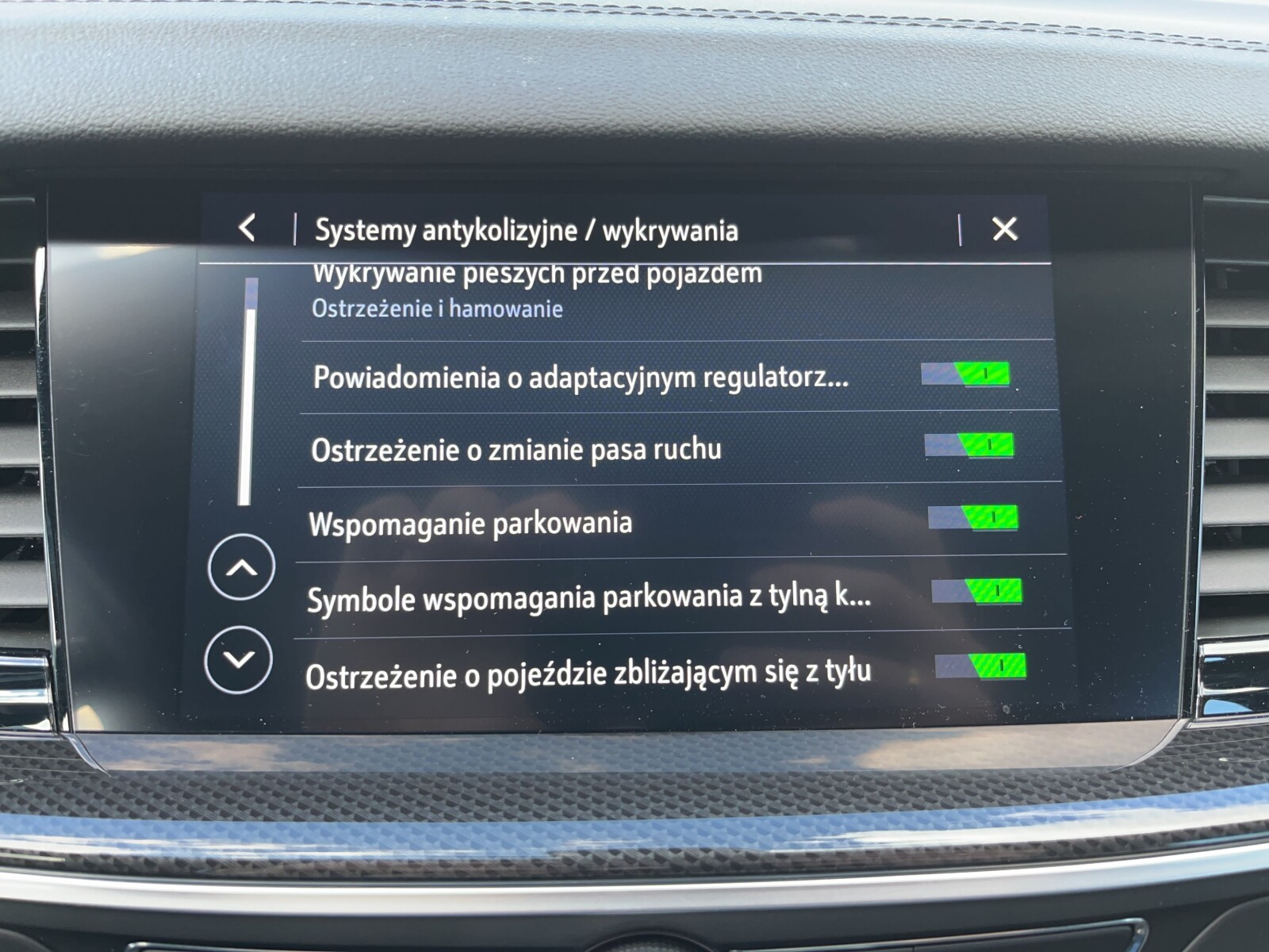 Opel Insignia - zdjęcie 34