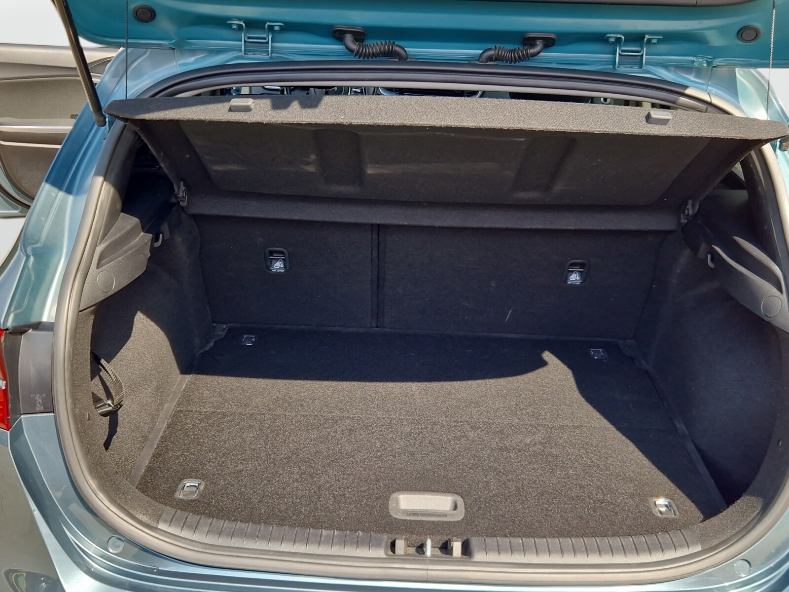 Kia Ceed - zdjęcie 22