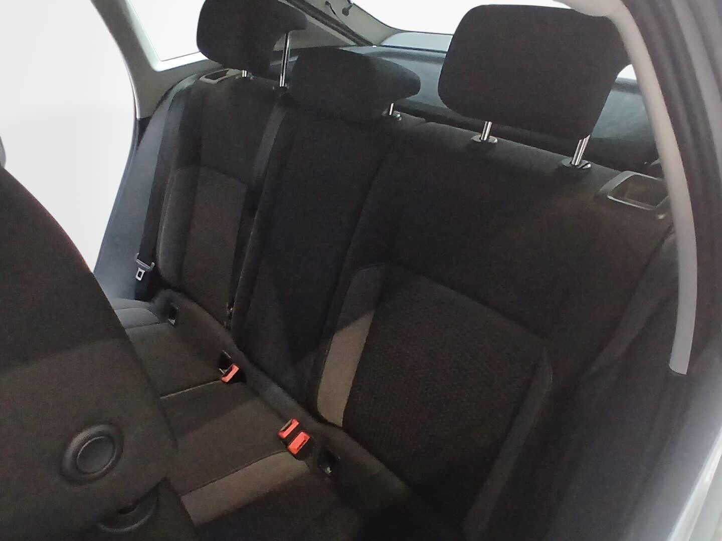 Volkswagen Taigo - zdjęcie 24
