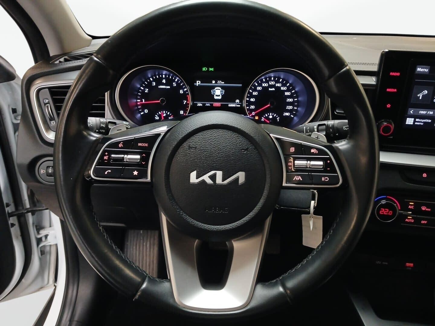 Kia XCeed - zdjęcie 17