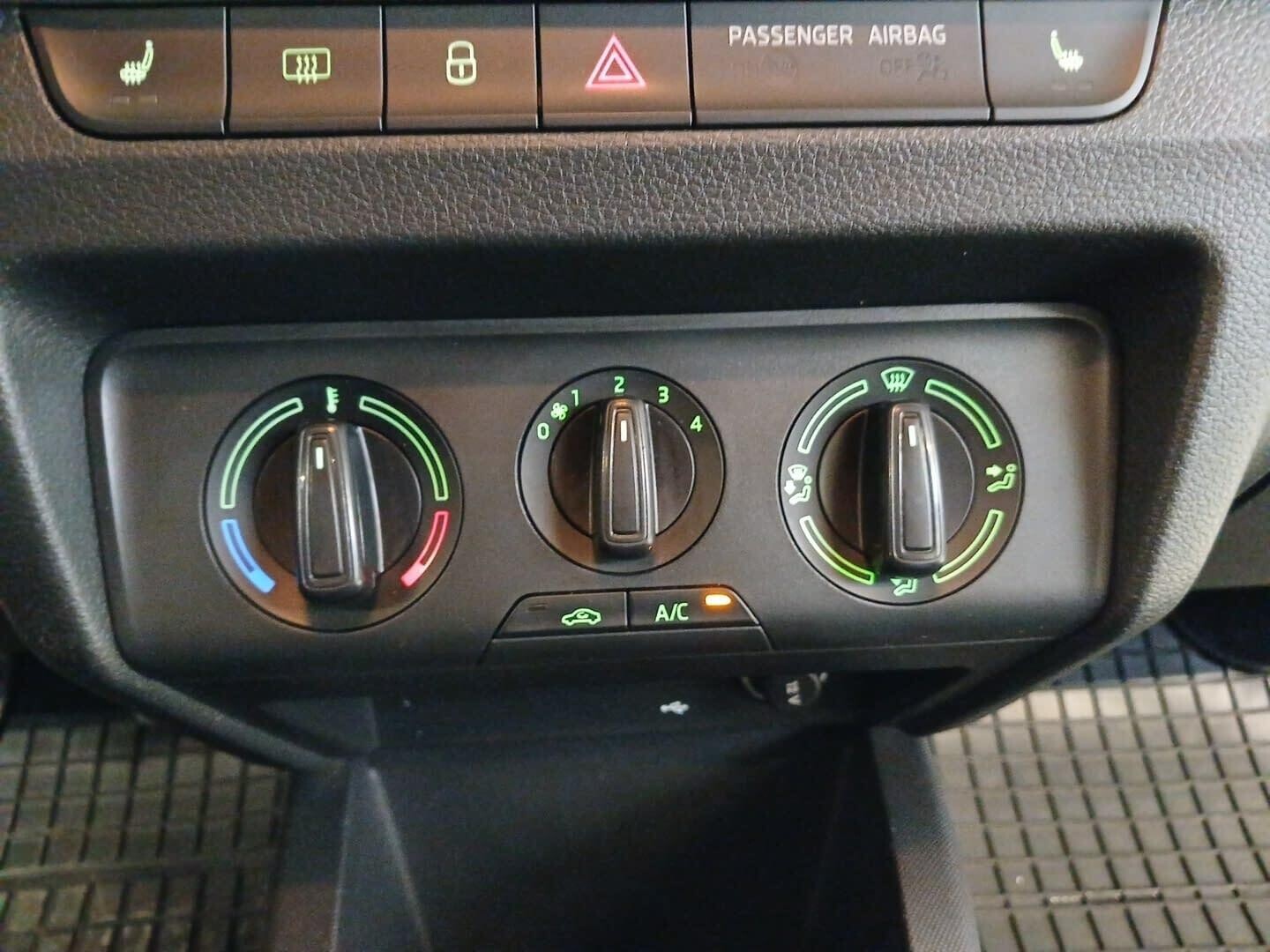 Škoda Fabia - zdjęcie 12