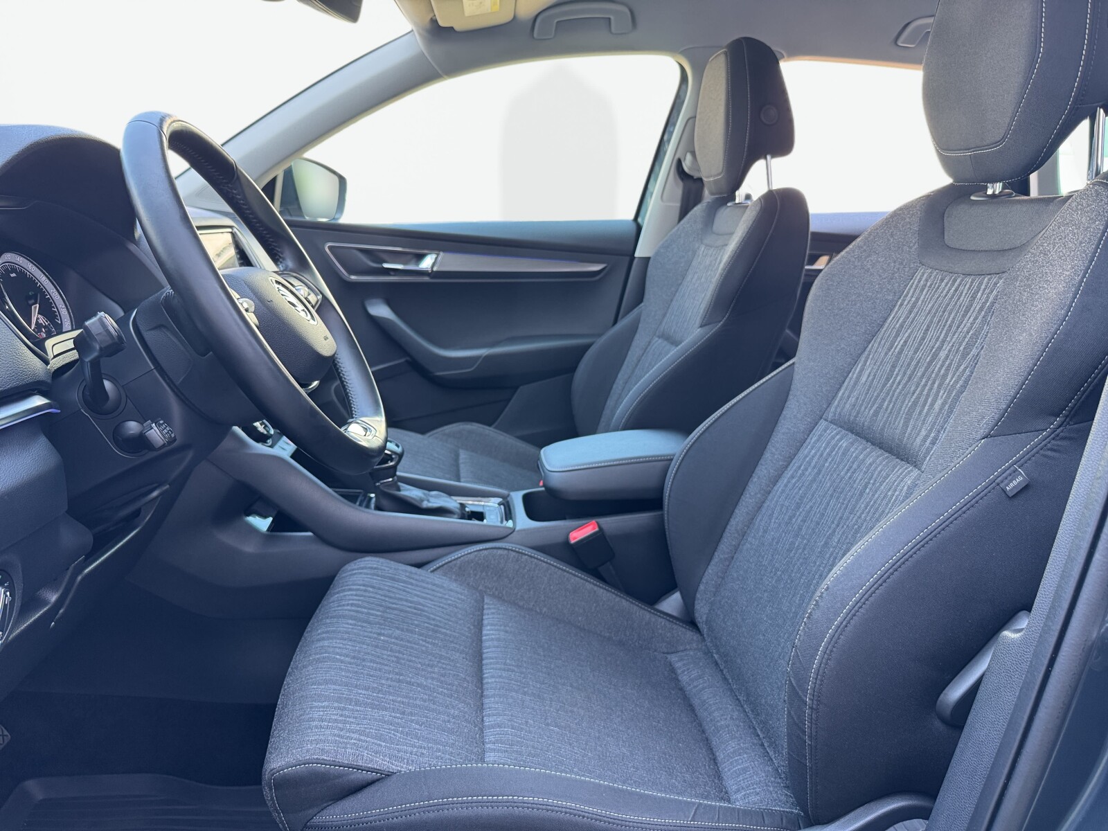 Škoda Karoq - zdjęcie 9