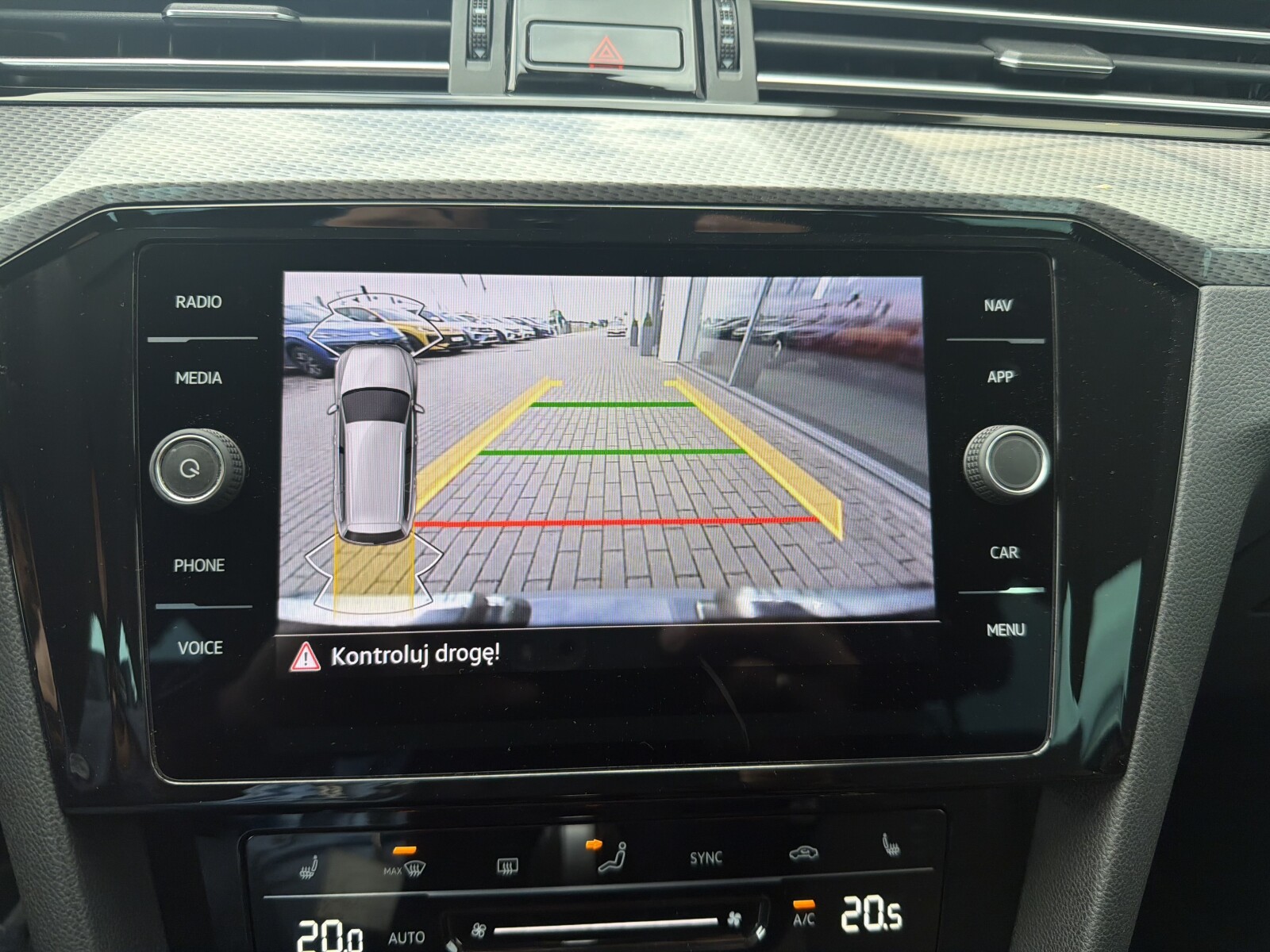 Volkswagen Passat Alltrack - zdjęcie 13