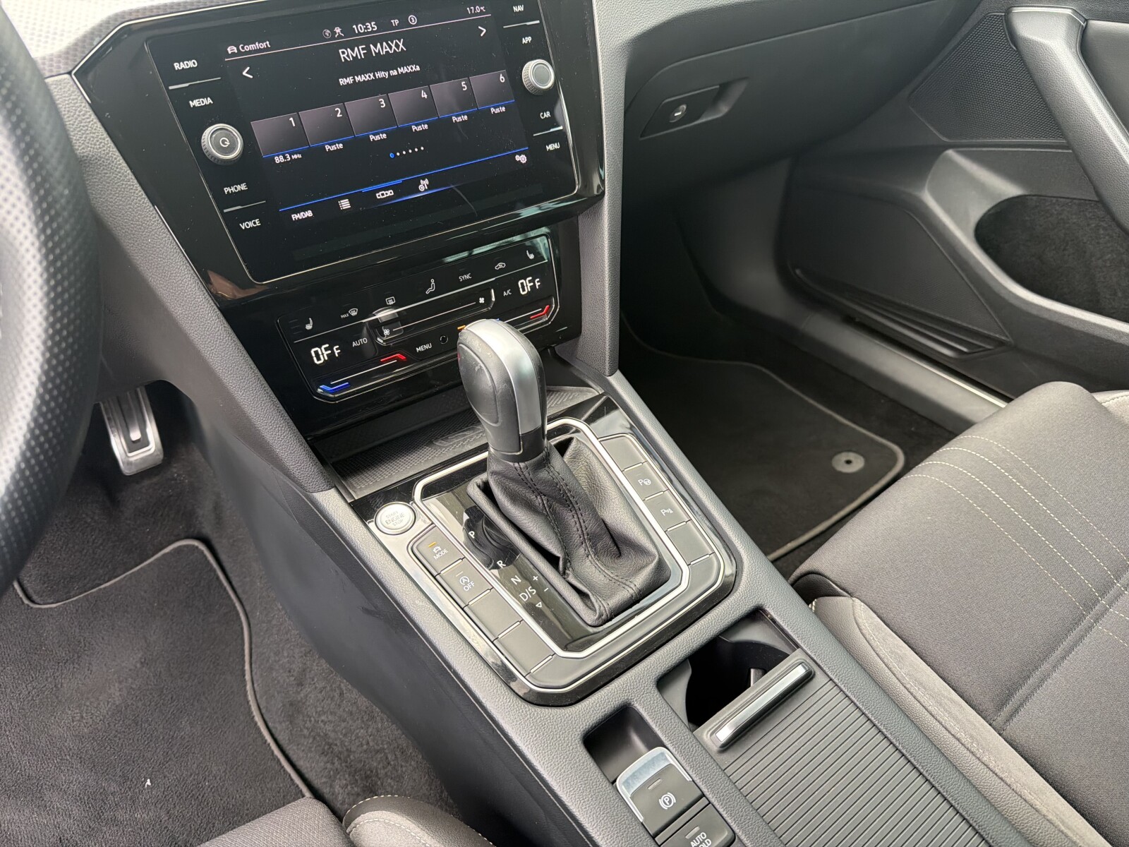 Volkswagen Passat Alltrack - zdjęcie 21