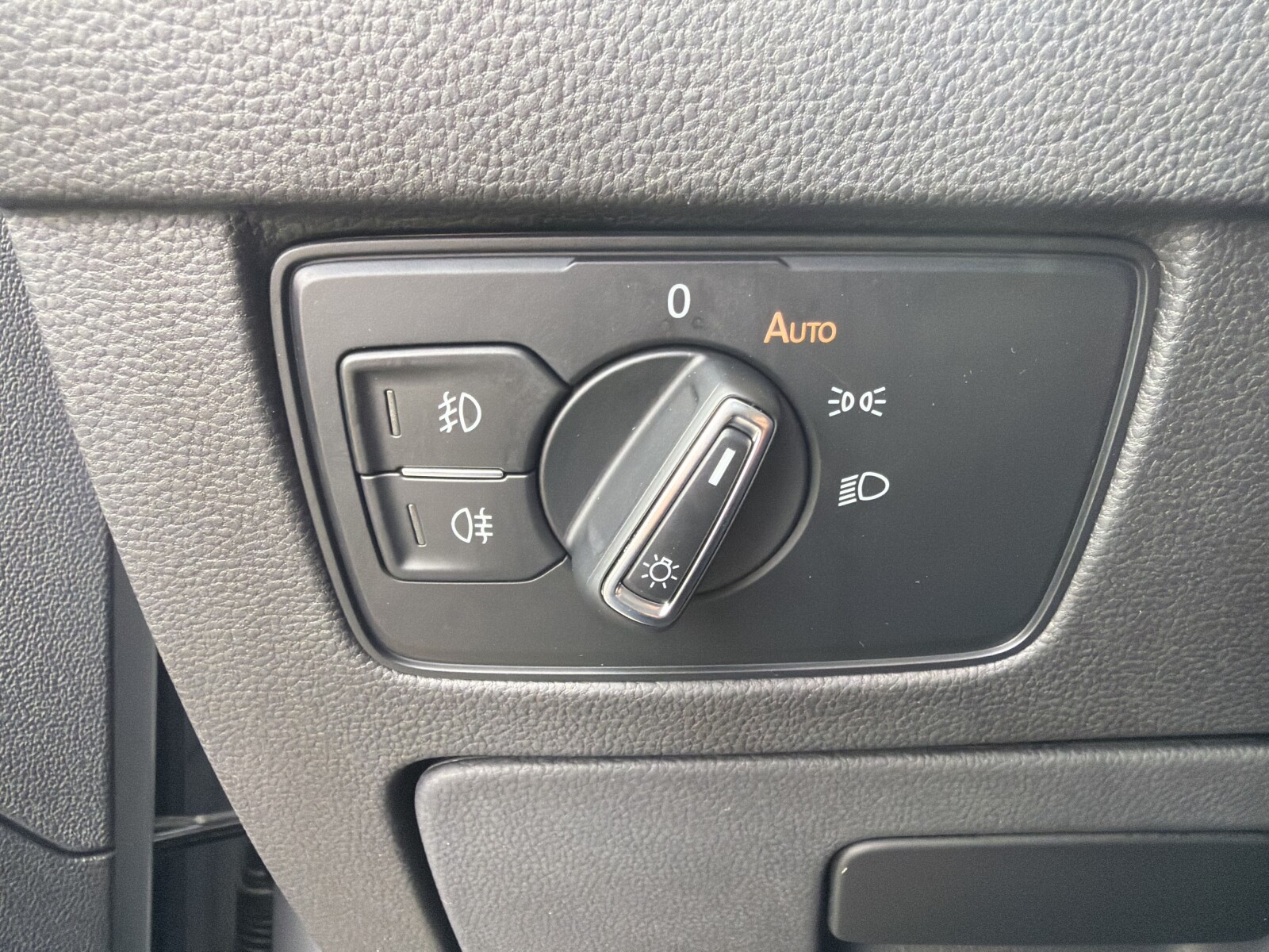 Volkswagen Passat Alltrack - zdjęcie 28