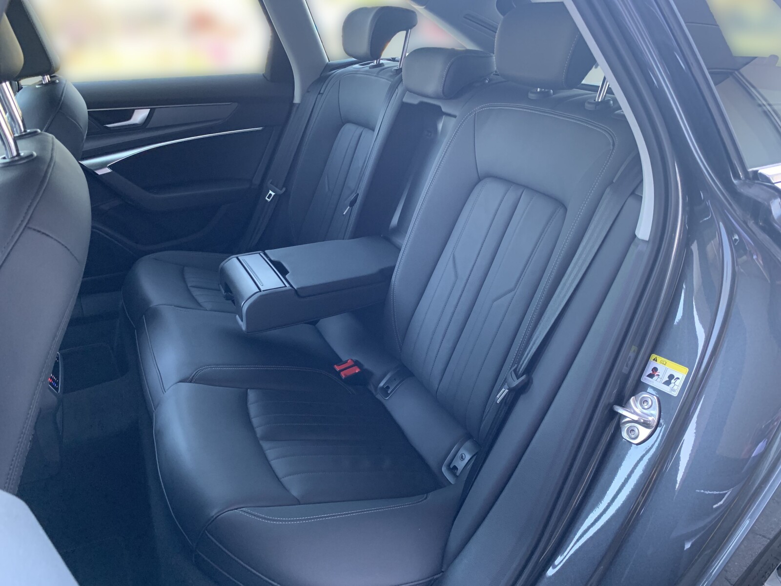 Audi A6 Avant - zdjęcie 12