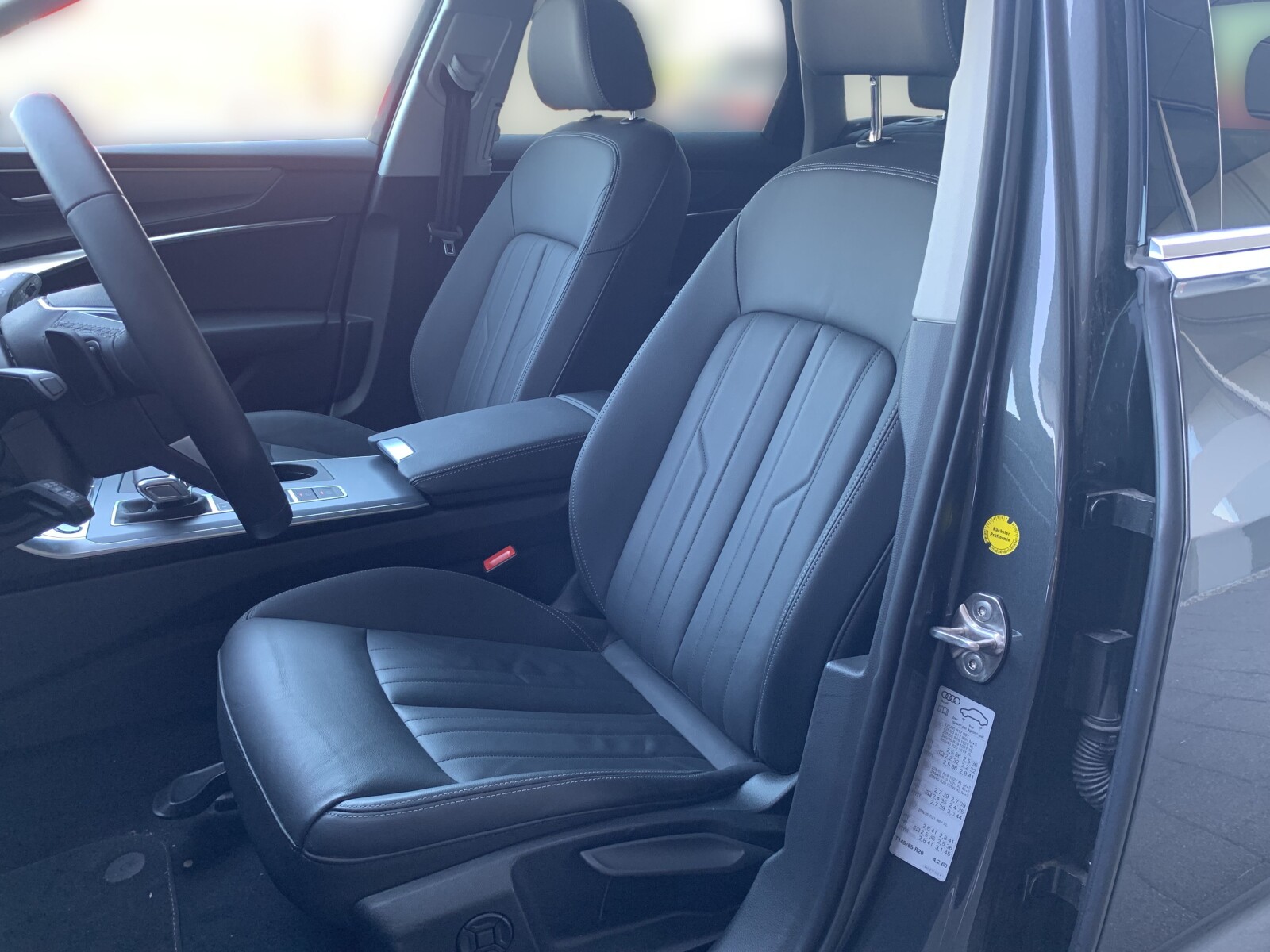 Audi A6 Avant - zdjęcie 11