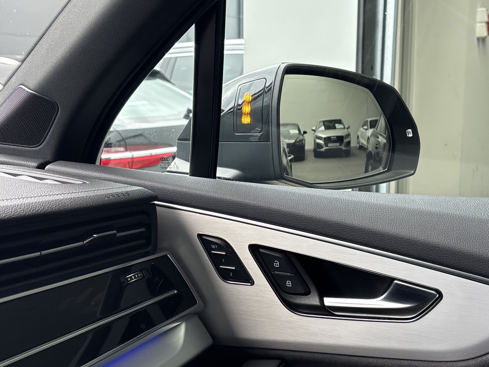 Audi Q7 - zdjęcie 30