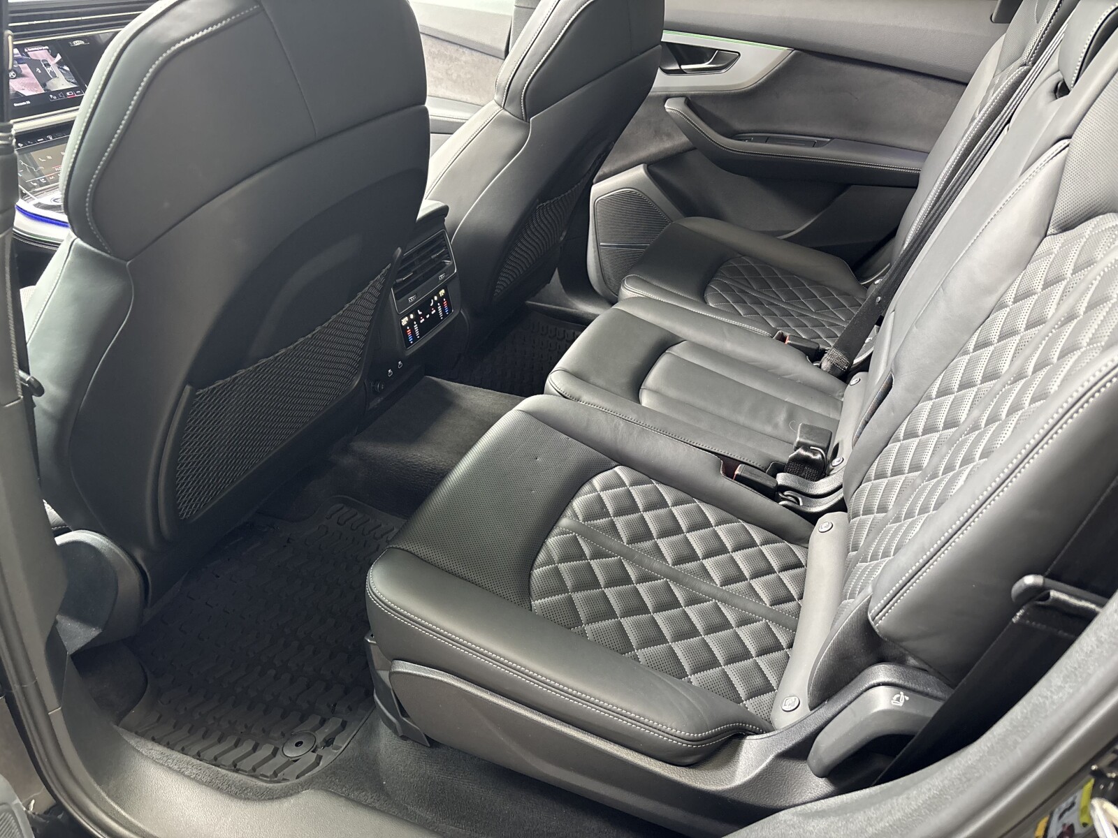 Audi Q7 - zdjęcie 34