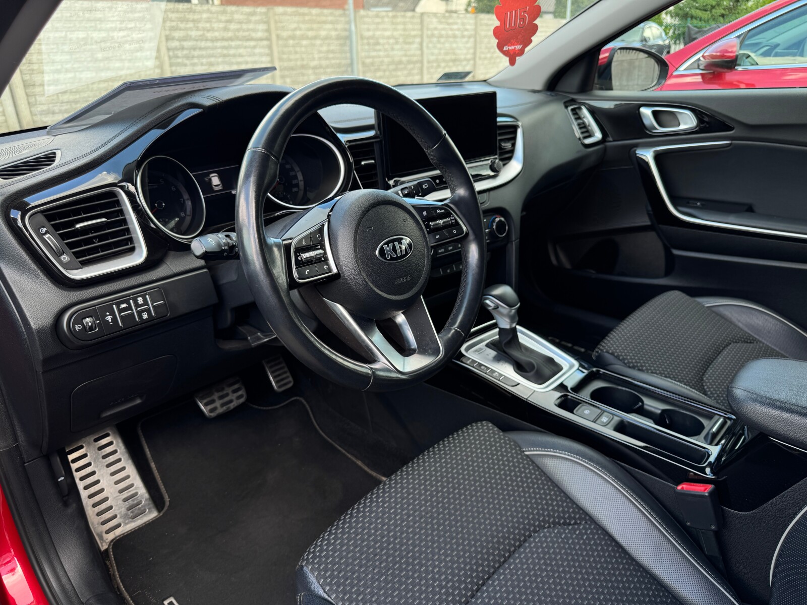 Kia Ceed - zdjęcie 9