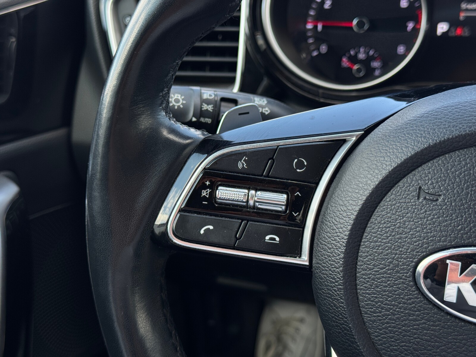 Kia Ceed - zdjęcie 15