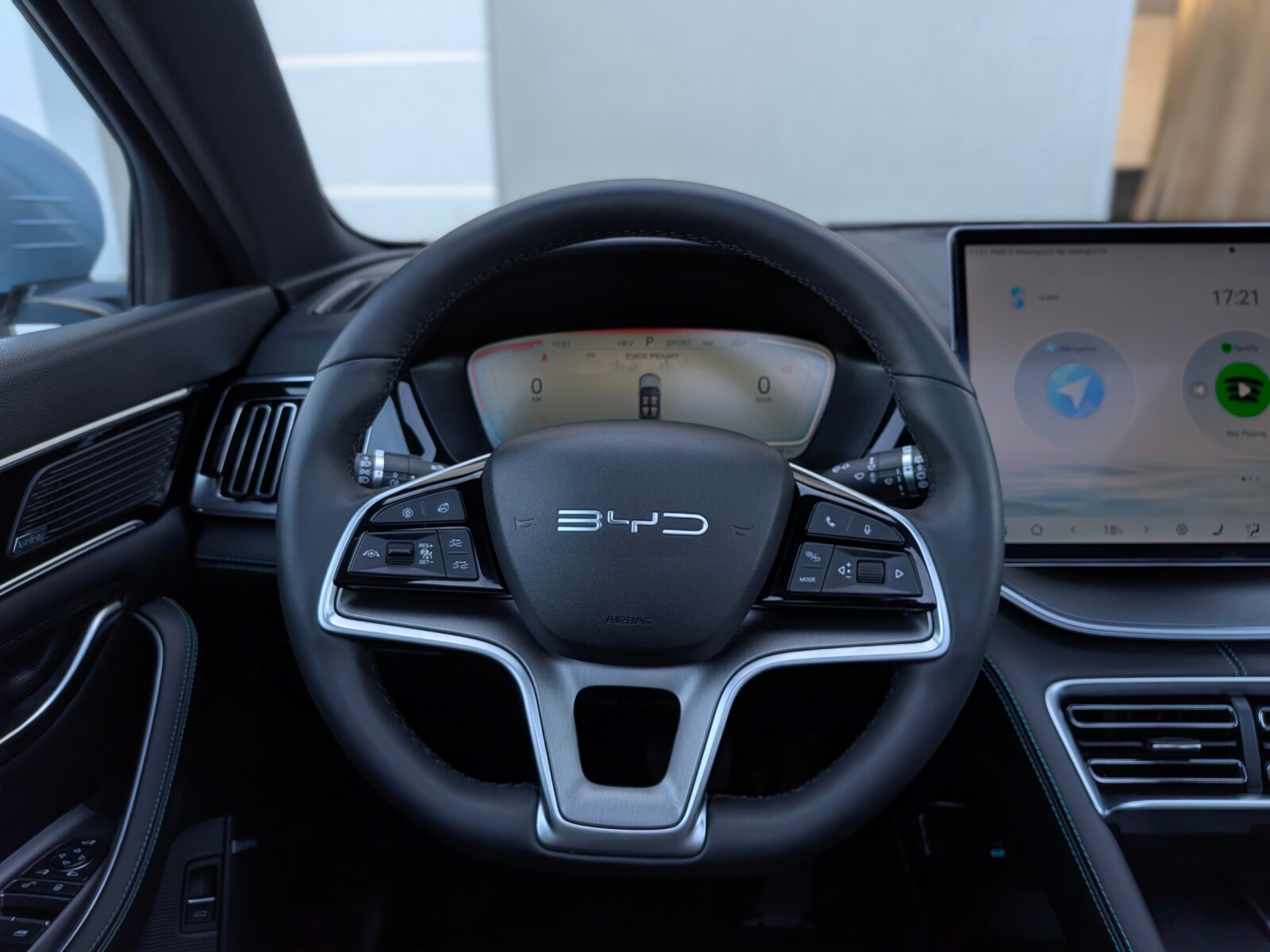 BYD Seal U DM-i - zdjęcie 16