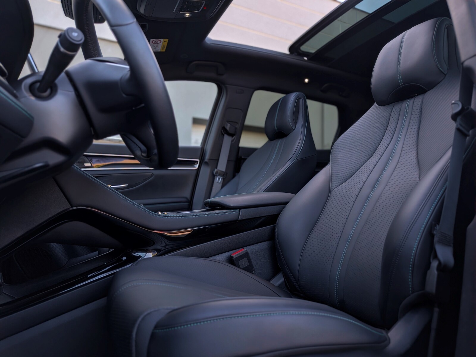 BYD Seal U DM-i - zdjęcie 9
