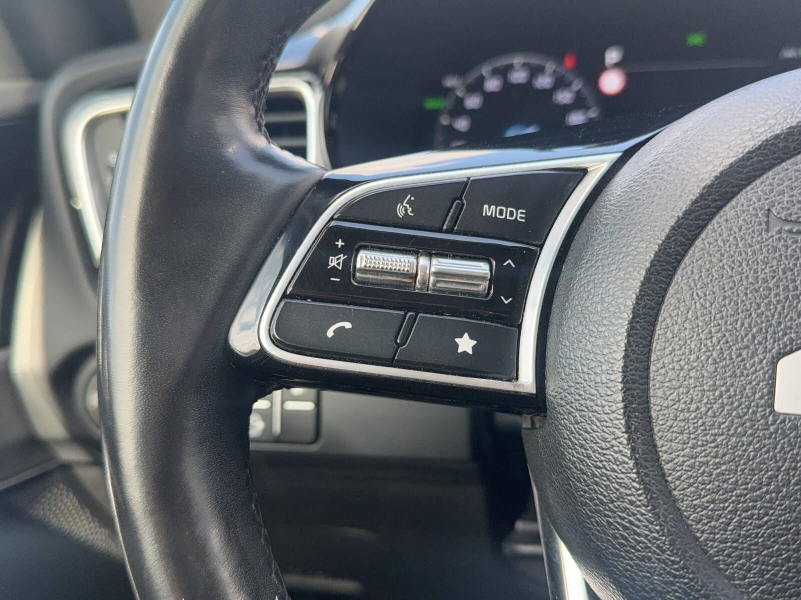 Kia Ceed - zdjęcie 22