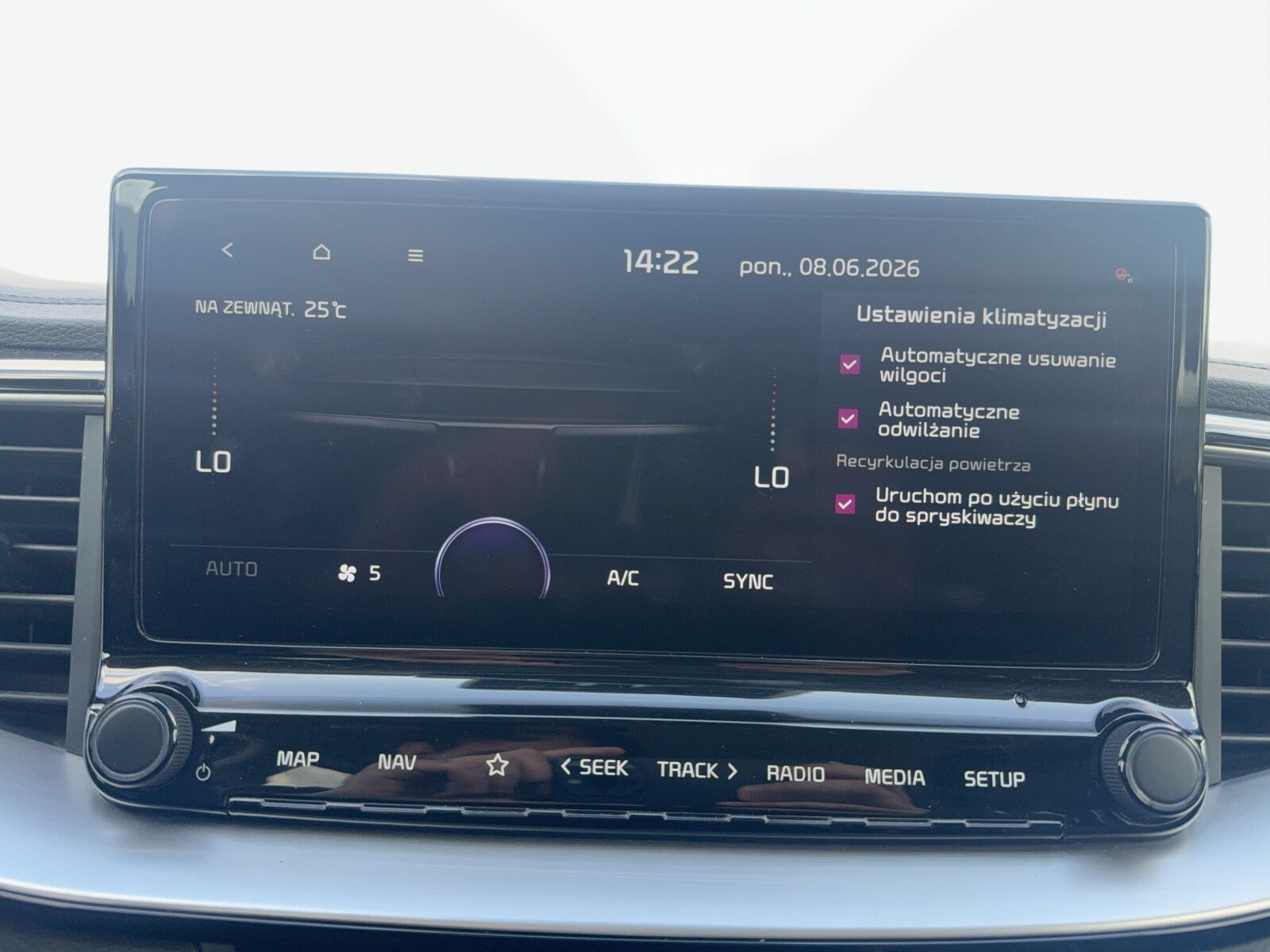 Kia Ceed - zdjęcie 17