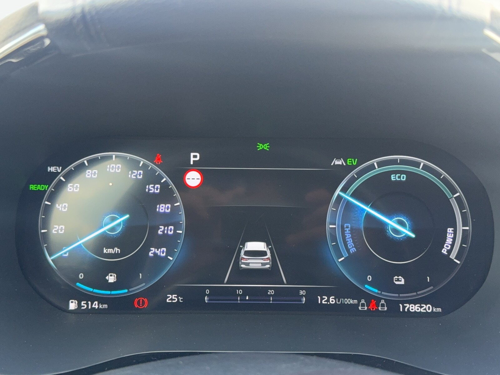 Kia Ceed - zdjęcie 13
