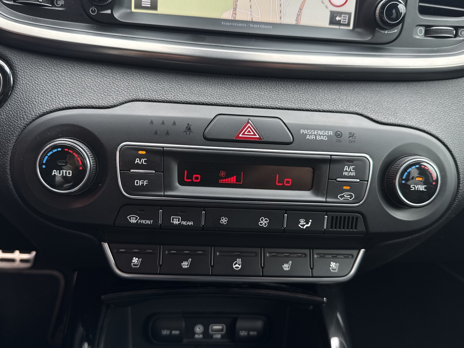 Kia Sorento - zdjęcie 25