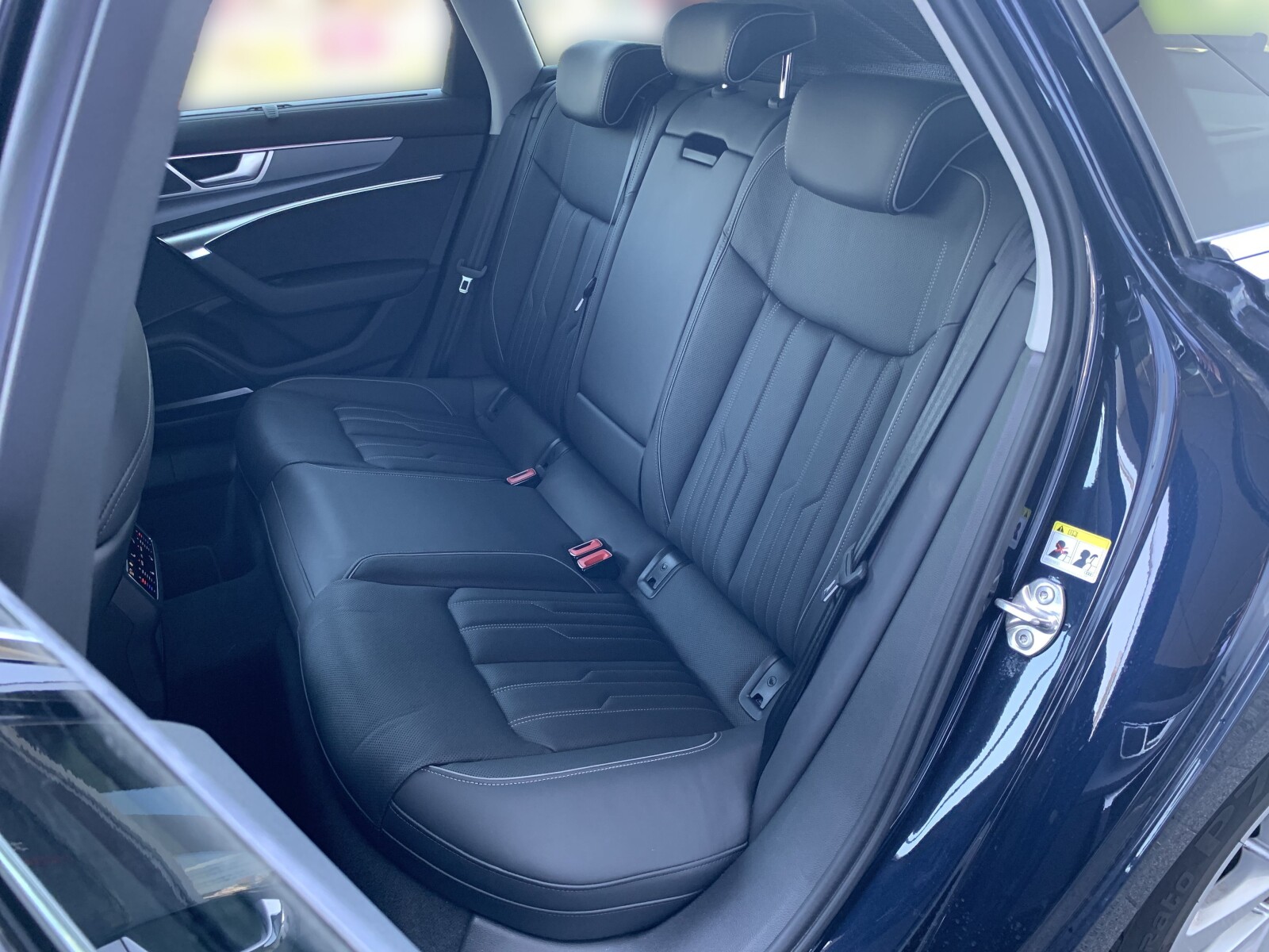 Audi A6 Avant - zdjęcie 12