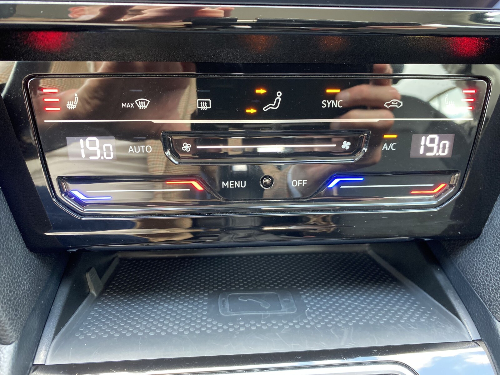 Volkswagen Passat Variant - zdjęcie 25