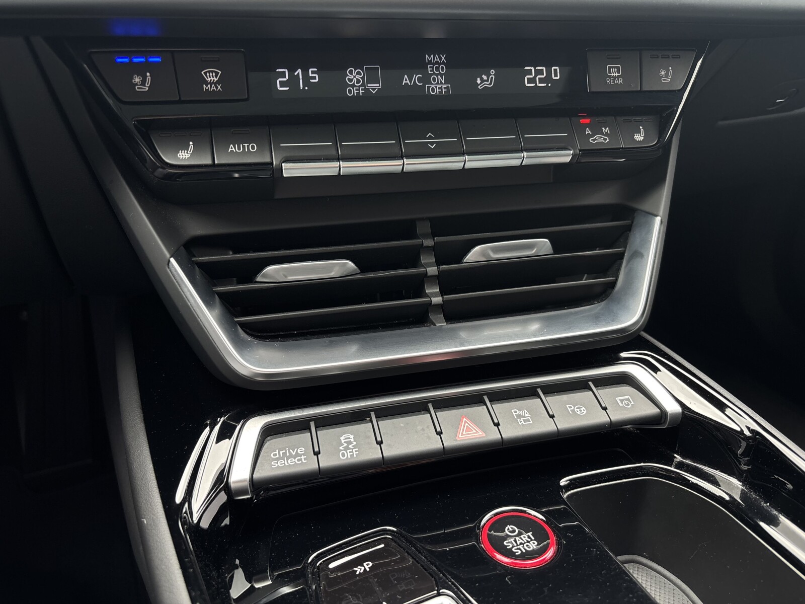 Audi e-tron GT - zdjęcie 21