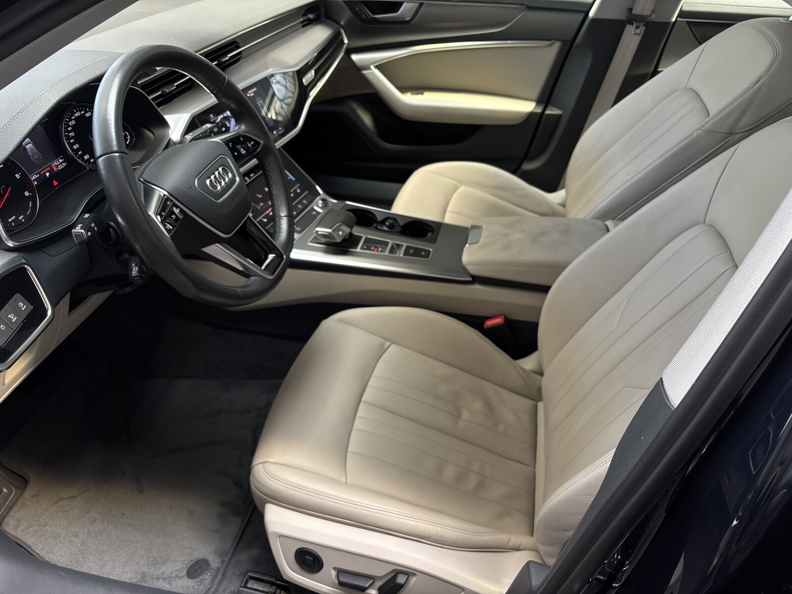 Audi A6 Avant - zdjęcie 16