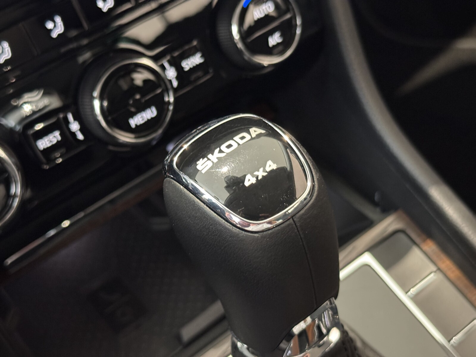 Škoda Superb - zdjęcie 30