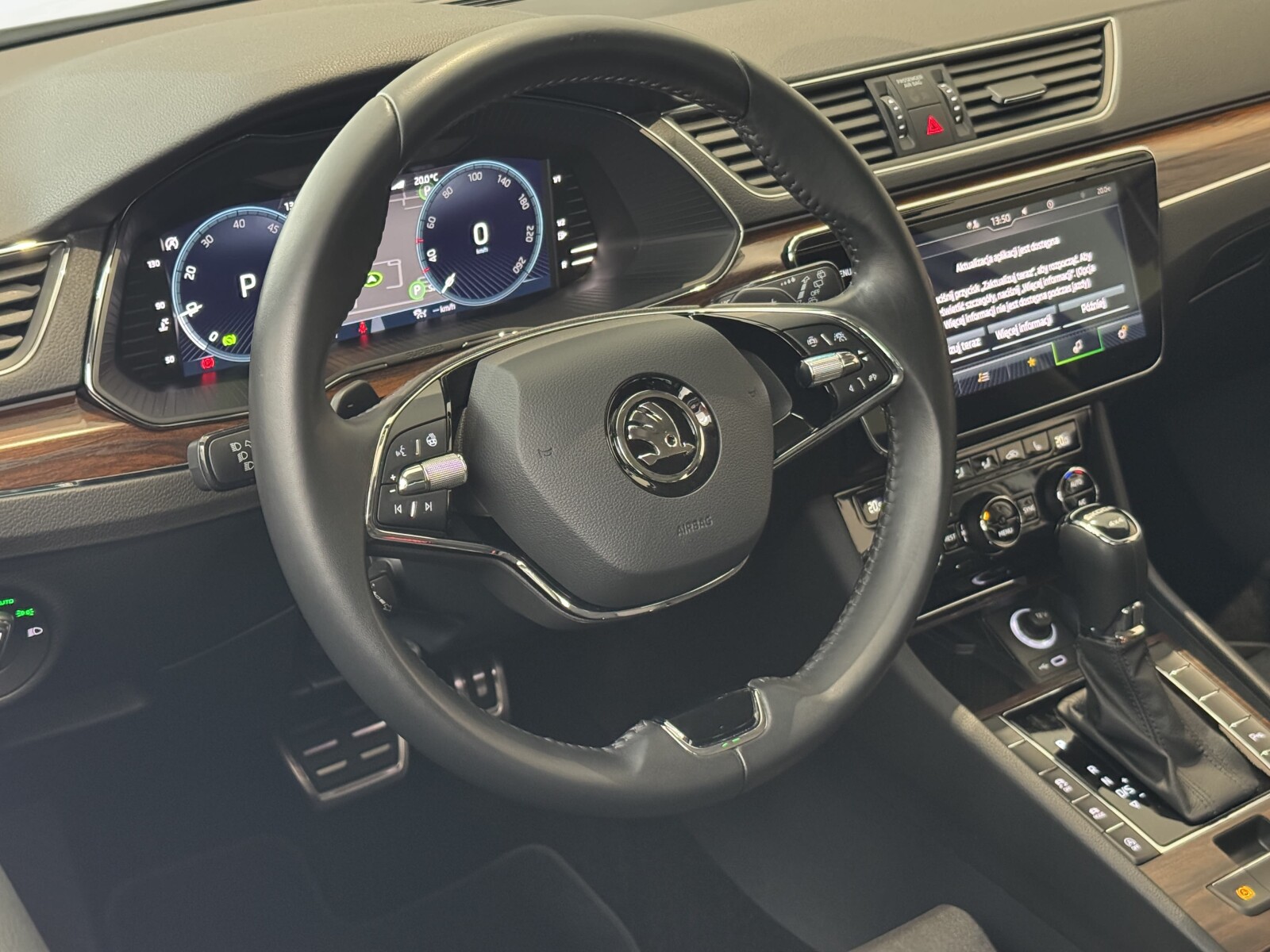 Škoda Superb - zdjęcie 19