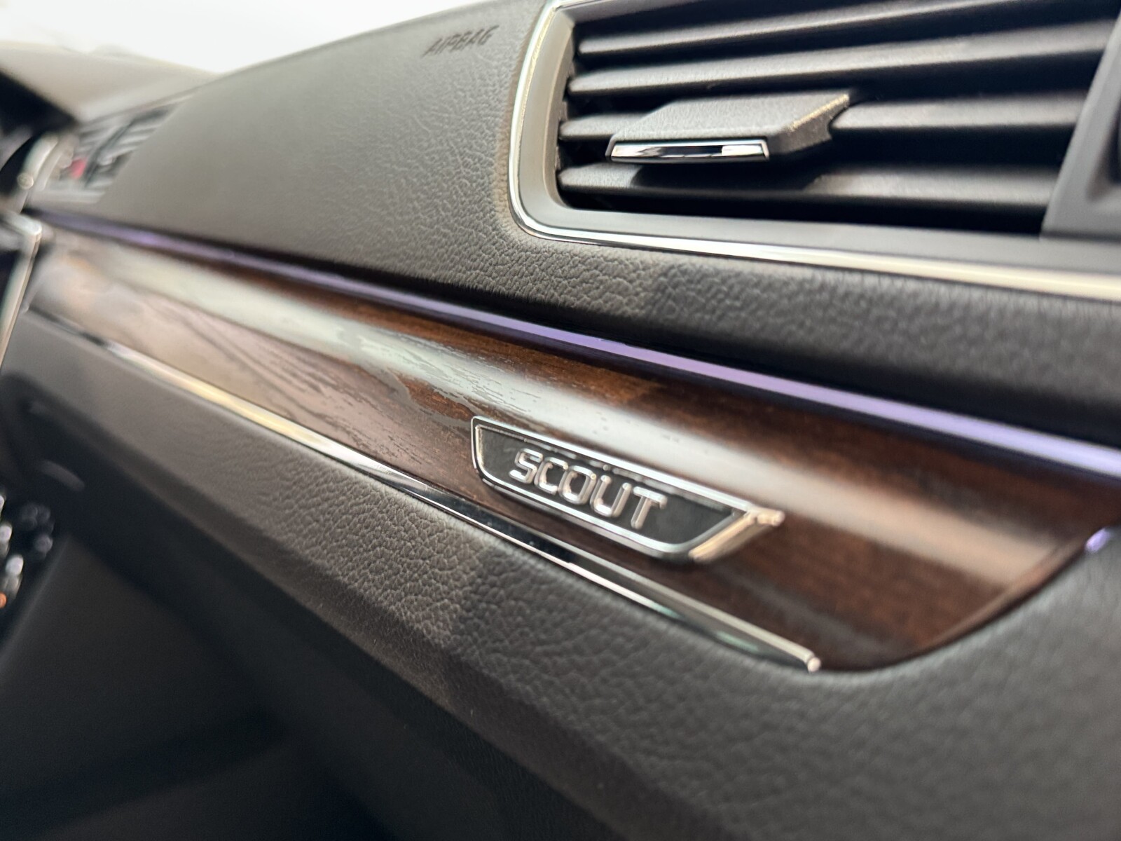 Škoda Superb - zdjęcie 16
