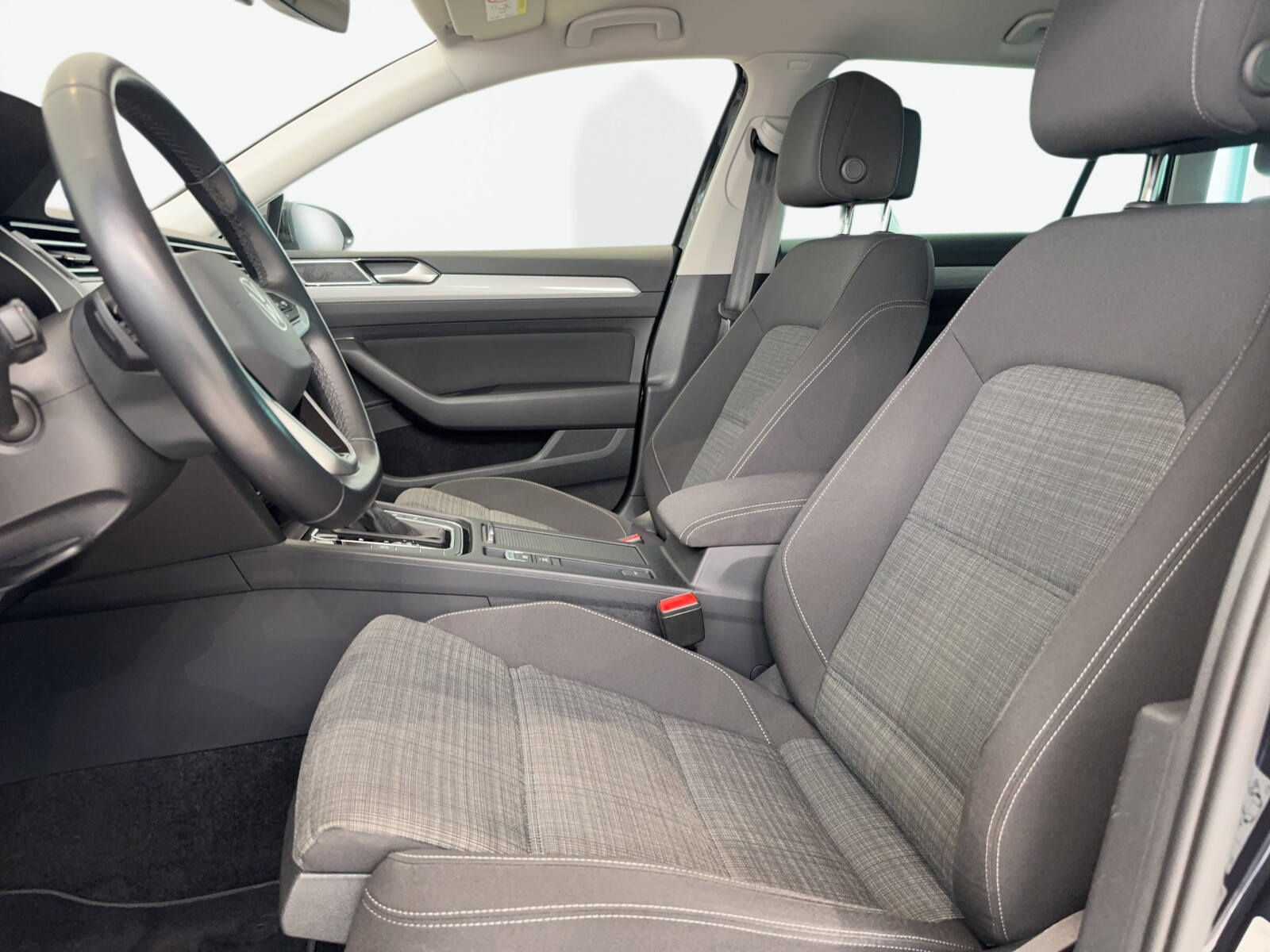 Volkswagen Passat Variant - zdjęcie 9
