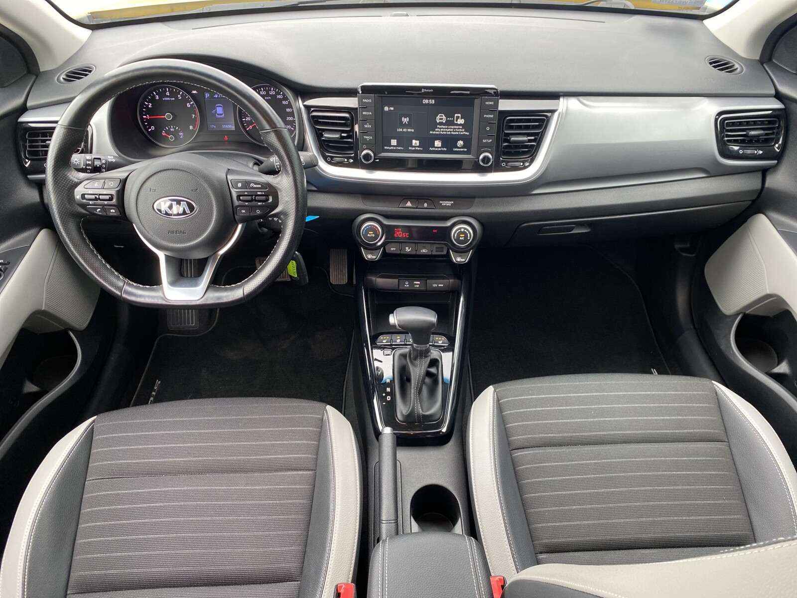 Kia Stonic - zdjęcie 13