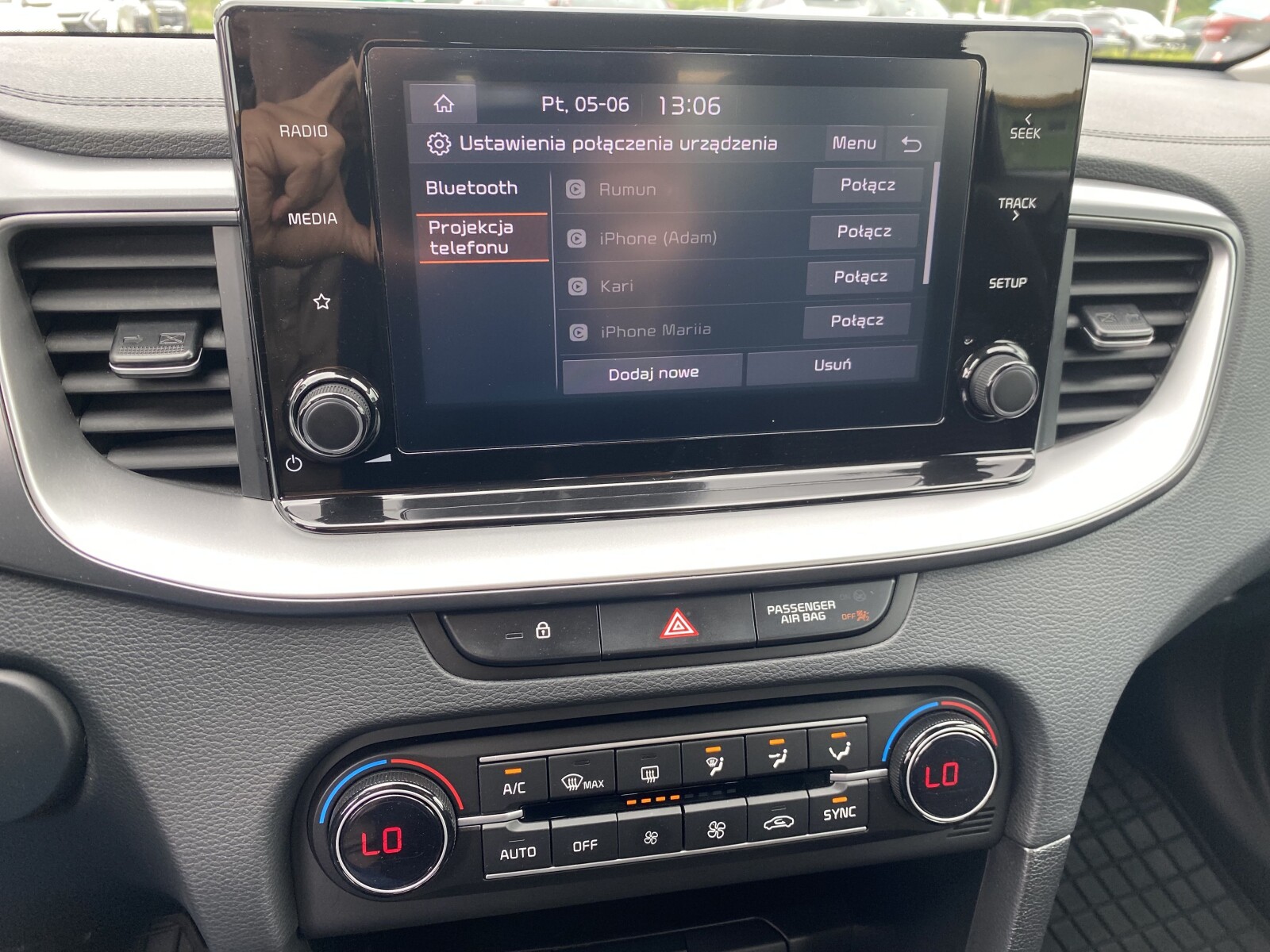 Kia Ceed - zdjęcie 24